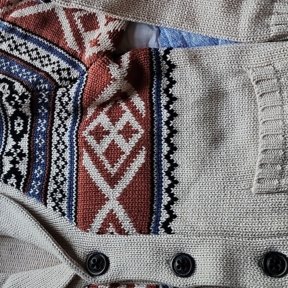 GUC button down sweater size 5-6 - Picture 3 of 5